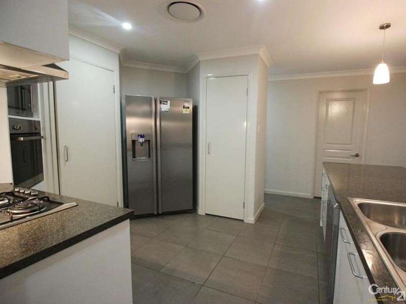 41 Calancra Avenue, Cameron Park NSW 2285