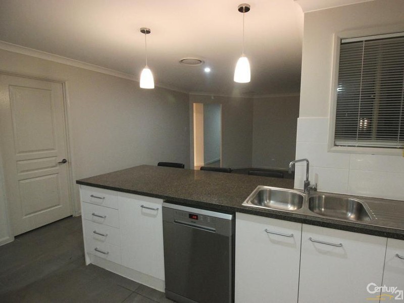41 Calancra Avenue, Cameron Park NSW 2285