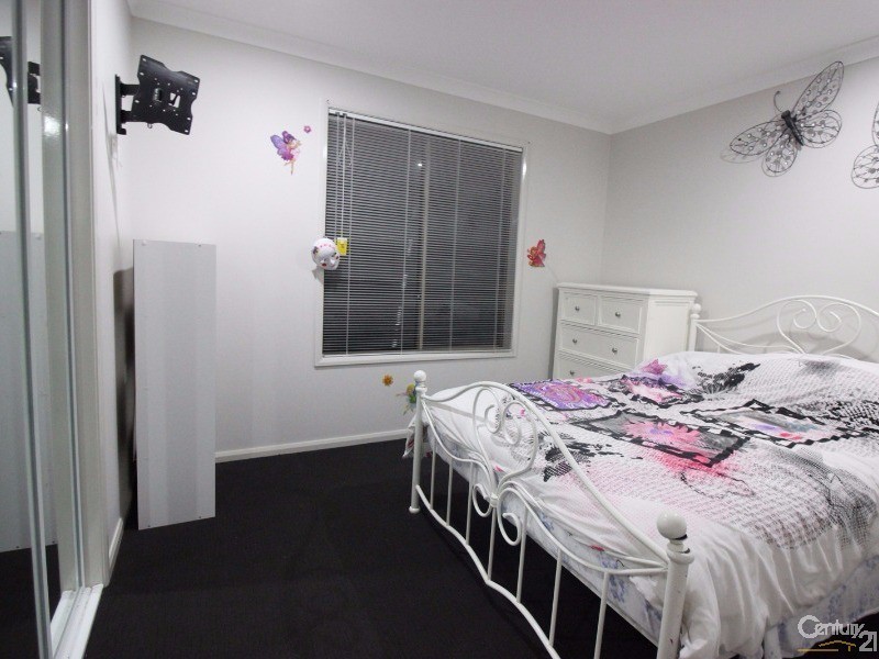 41 Calancra Avenue, Cameron Park NSW 2285