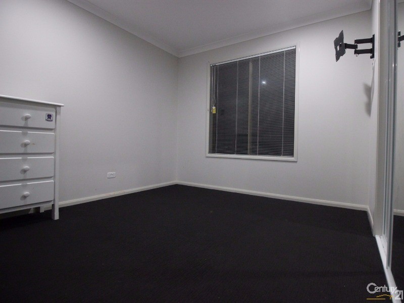 41 Calancra Avenue, Cameron Park NSW 2285