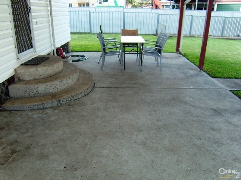 6 Garth Street, Edgeworth NSW 2285