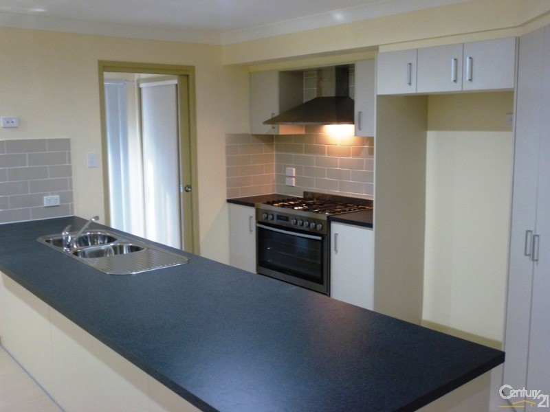 32 Boyne Crescent, Cameron Park NSW 2285