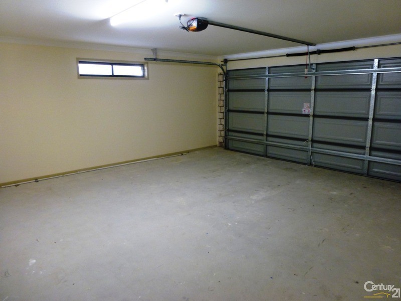 32 Boyne Crescent, Cameron Park NSW 2285