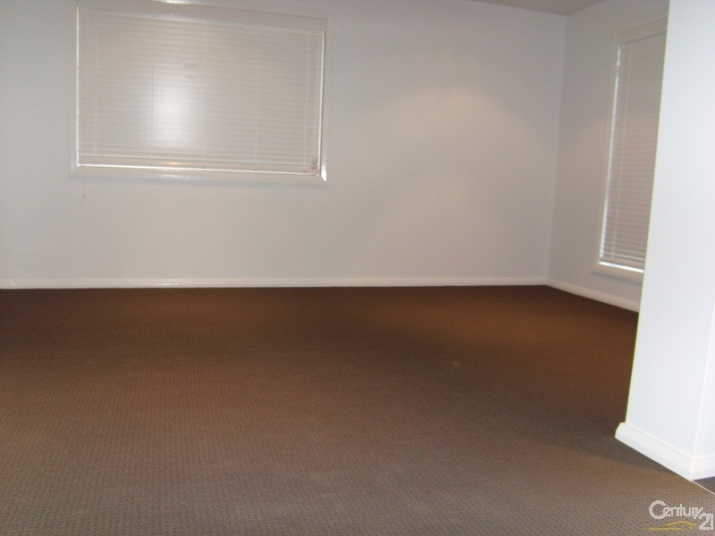 1/8 Bayview Street, Warners Bay NSW 2282