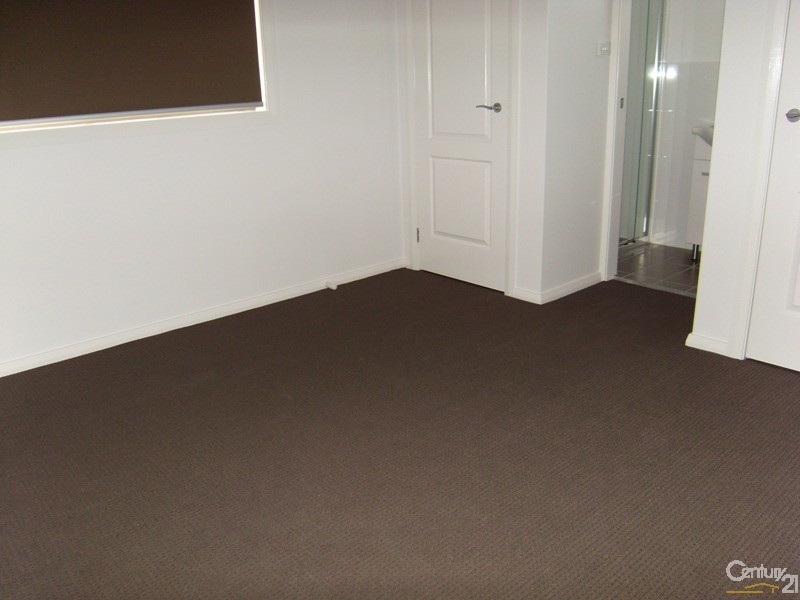 1/8 Bayview Street, Warners Bay NSW 2282