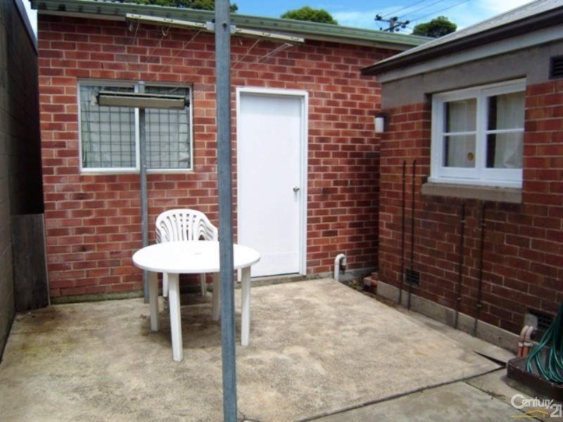 53 Emerald Street, Hamilton North NSW 2292