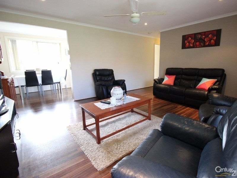 15 Cromdale Parade, Maryland NSW 2287