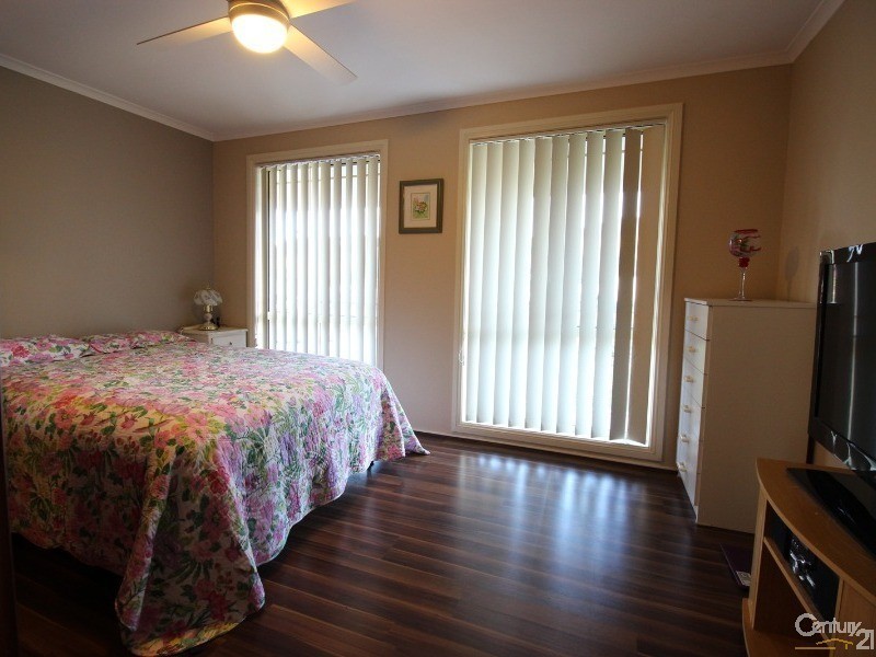 15 Cromdale Parade, Maryland NSW 2287