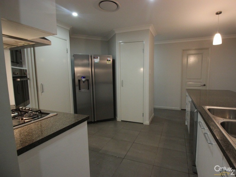 41 Calancra Avenue, Cameron Park NSW 2285