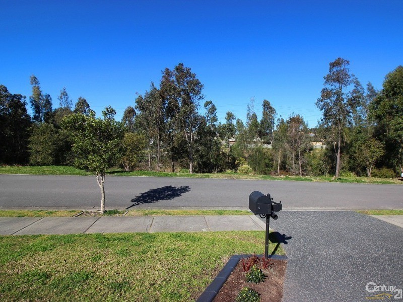 20 Billabong Drive, Cameron Park NSW 2285