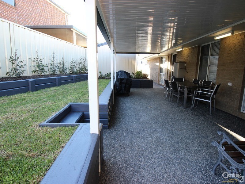 20 Billabong Drive, Cameron Park NSW 2285