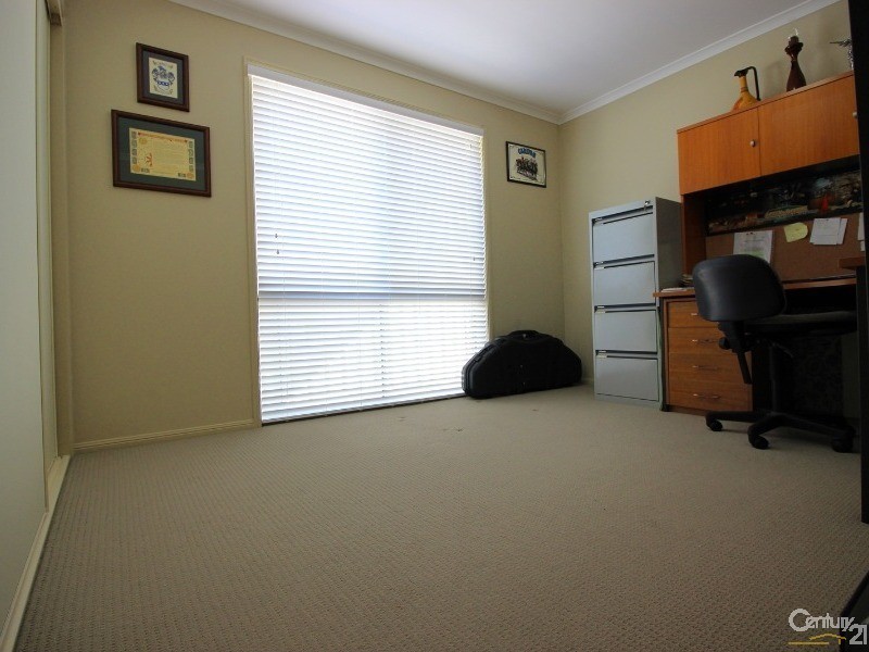 20 Billabong Drive, Cameron Park NSW 2285