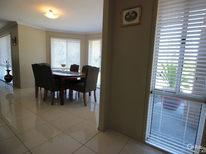 20 Billabong Drive, Cameron Park NSW 2285