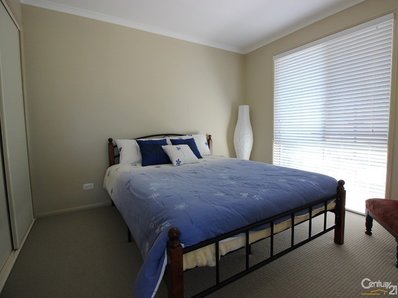 20 Billabong Drive, Cameron Park NSW 2285