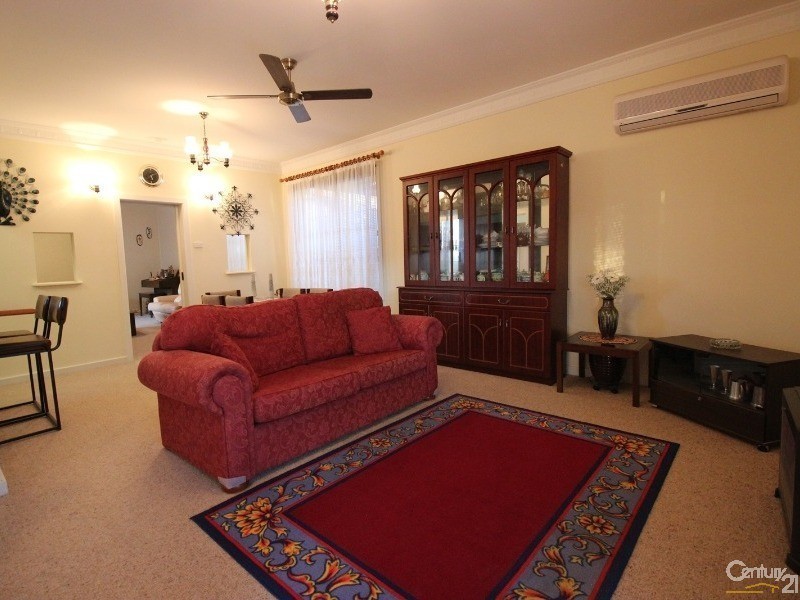 4 Clinton Avenue, Adamstown Heights NSW 2289