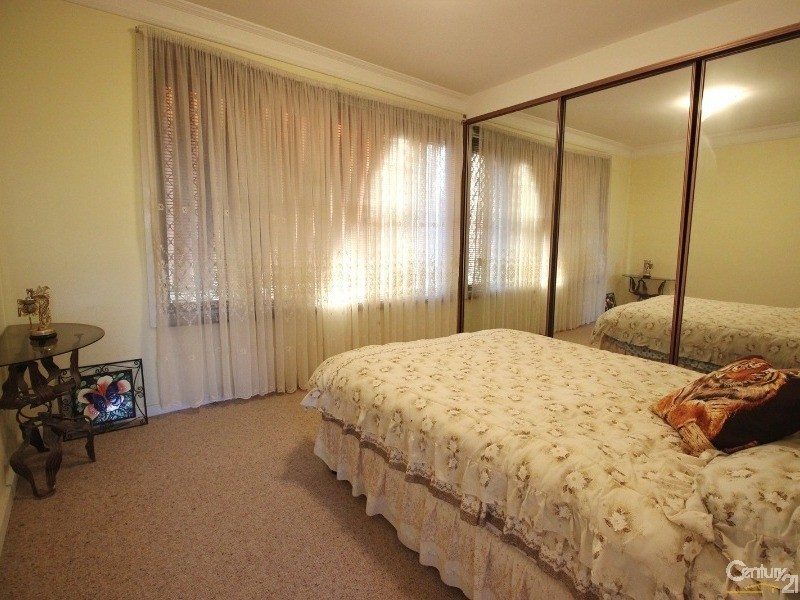 4 Clinton Avenue, Adamstown Heights NSW 2289
