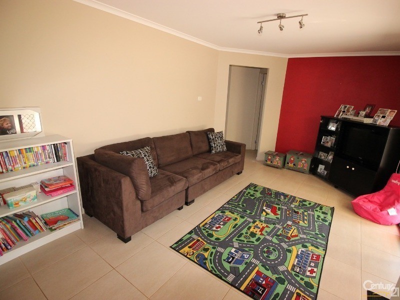 7 Horizon Avenue, Cameron Park NSW 2285