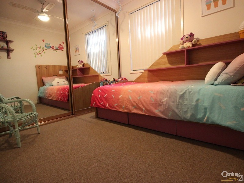 8 Tillegra Street, Maryland NSW 2287