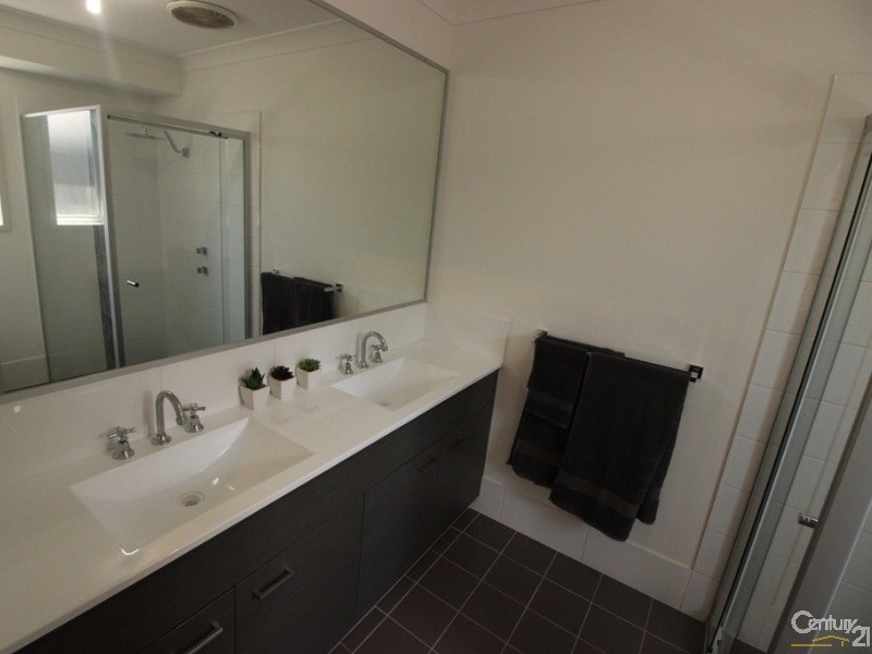 23 Craighill Crescent, Cameron Park NSW 2285