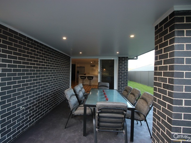 23 Craighill Crescent, Cameron Park NSW 2285