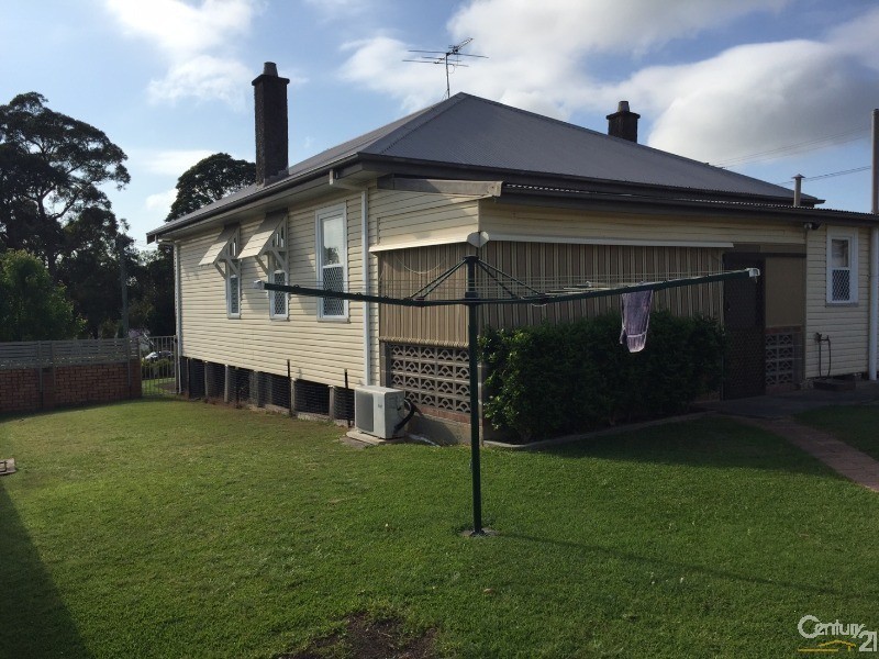 24 Illoura Street, Wallsend NSW 2287