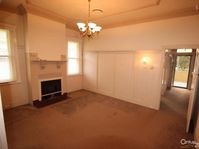 24 Illoura Street, Wallsend NSW 2287