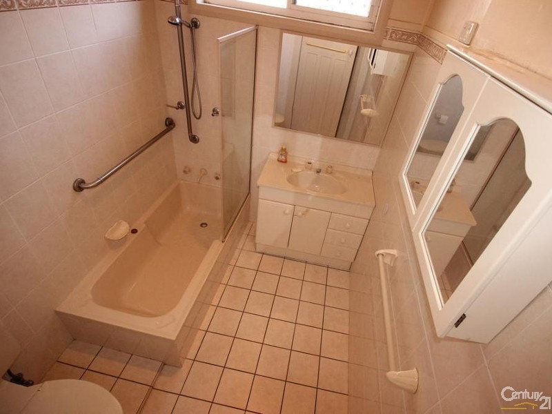 24 Illoura Street, Wallsend NSW 2287