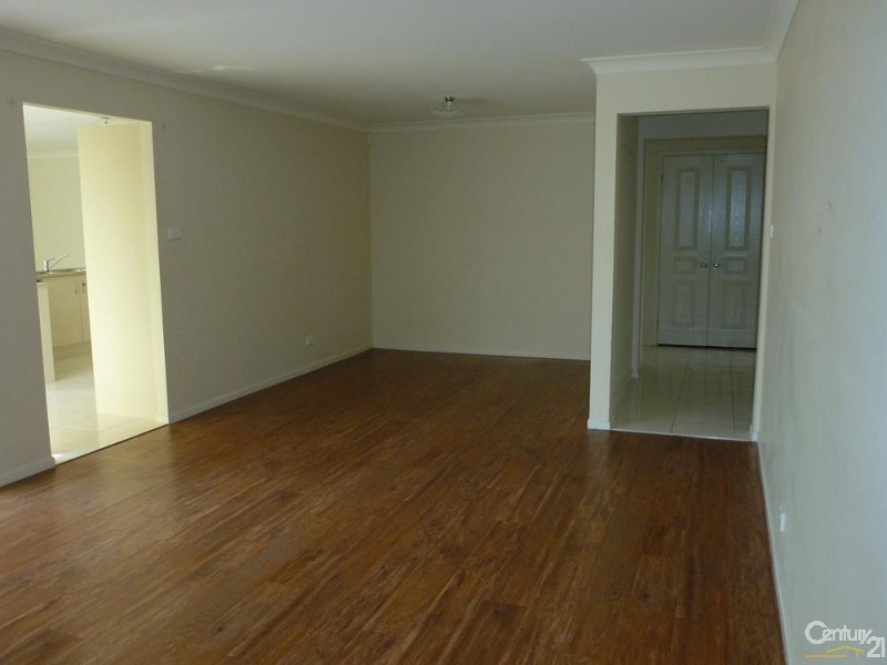 30 Dunbar Road, Cameron Park NSW 2285