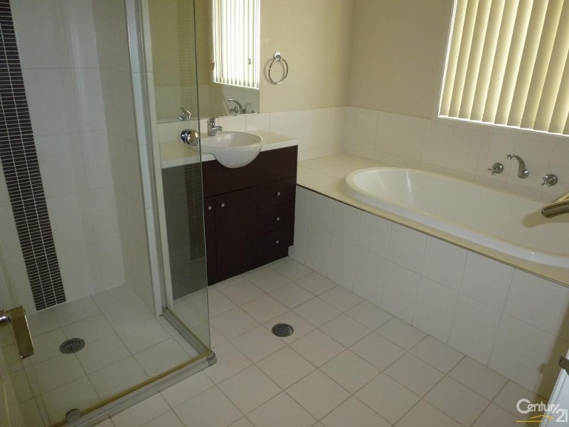 30 Dunbar Road, Cameron Park NSW 2285