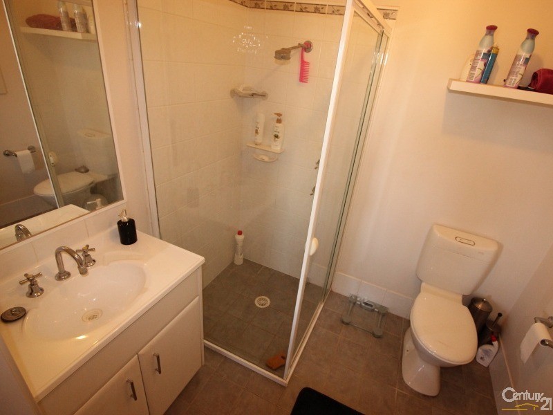 3 Hawkins Place, Cameron Park NSW 2285