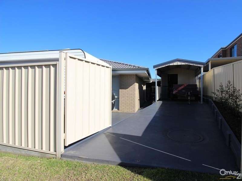 20 Billabong, Cameron Park NSW 2285