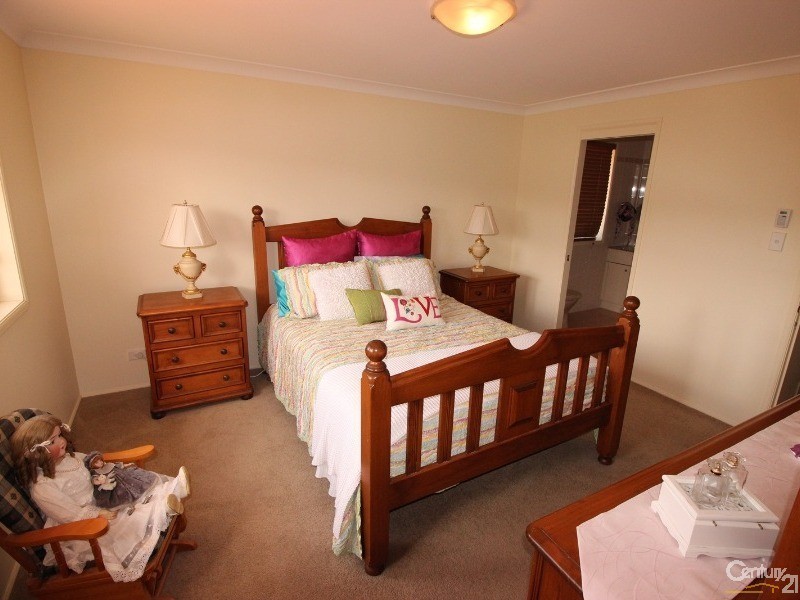 4  Atlas Grove, Cameron Park NSW 2285