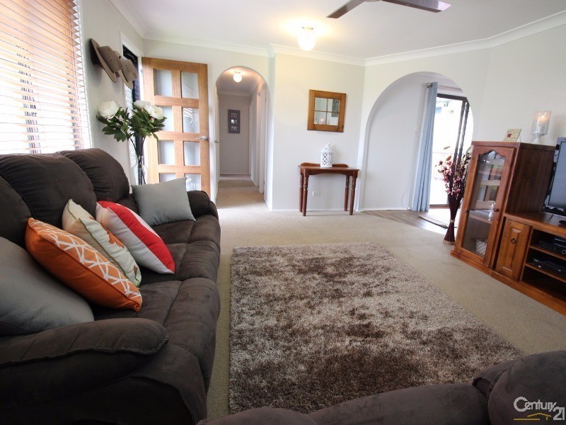 12  Tillegra Street, Maryland NSW 2287