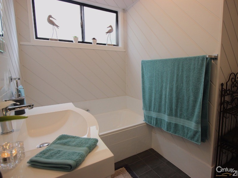 12  Tillegra Street, Maryland NSW 2287