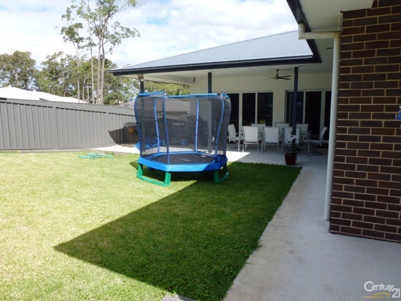 22 Dromedary Street, Cameron Park NSW 2285