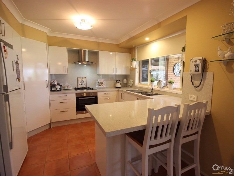 5 Peatmoss Drive, Cameron Park NSW 2285