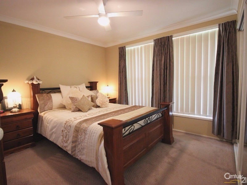 5 Peatmoss Drive, Cameron Park NSW 2285