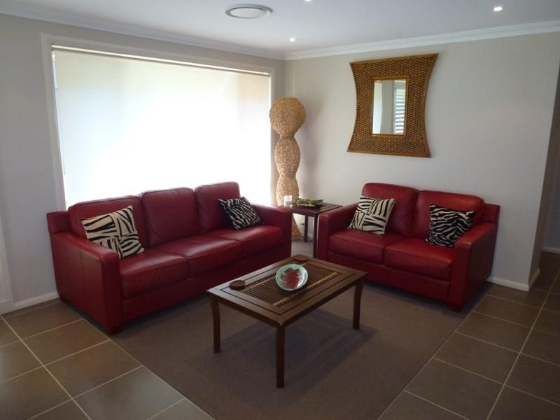 12 Konara Crescent, Fletcher NSW 2287