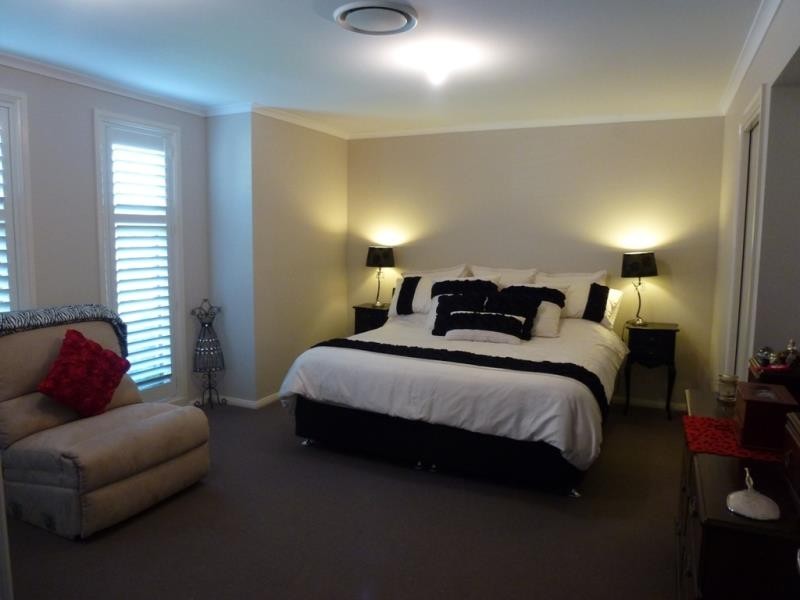12 Konara Crescent, Fletcher NSW 2287