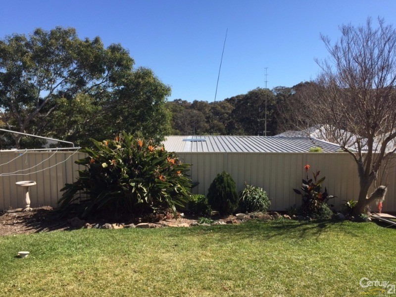 274 Pacific Highway, Belmont North NSW 2280