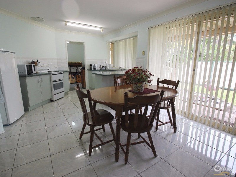 3 Flamingo Drive, Cameron Park NSW 2285