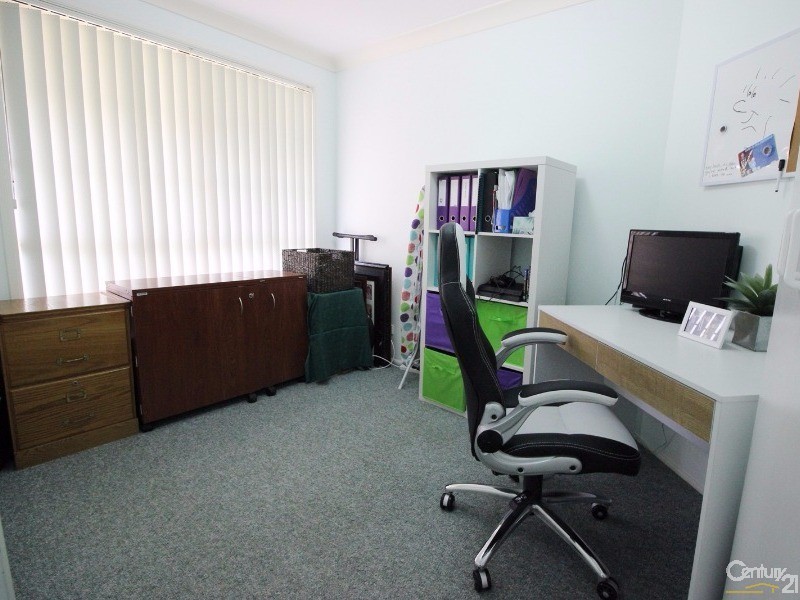 3 Flamingo Drive, Cameron Park NSW 2285