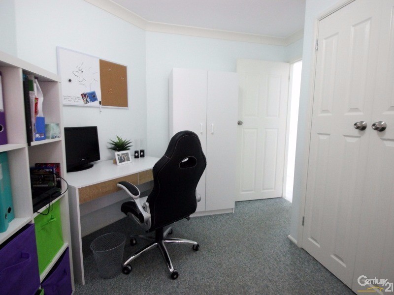 3 Flamingo Drive, Cameron Park NSW 2285