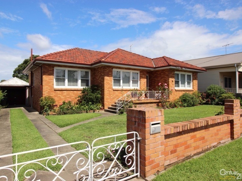 84 Macquarie Road, Cardiff NSW 2285