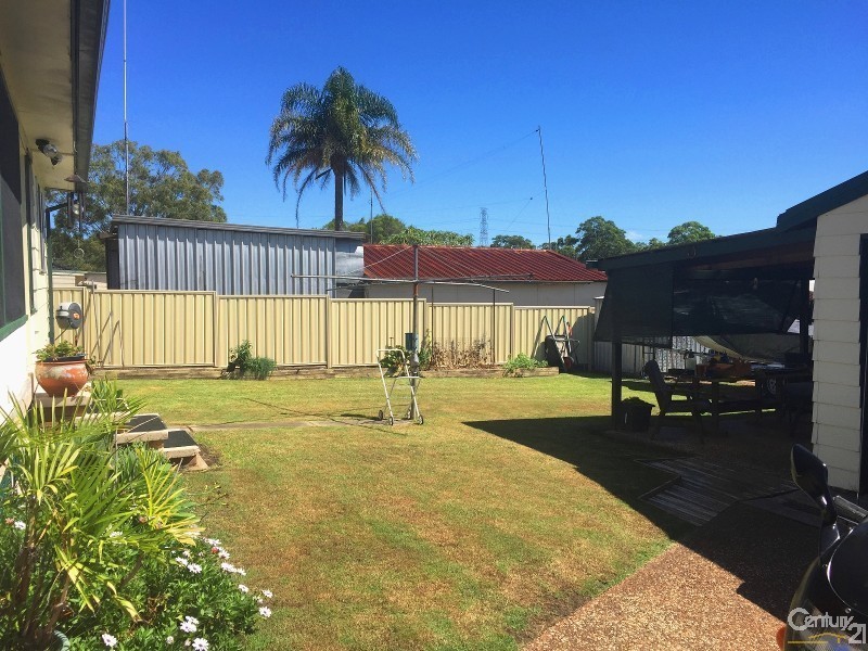 23 George Booth Drive, Edgeworth NSW 2285