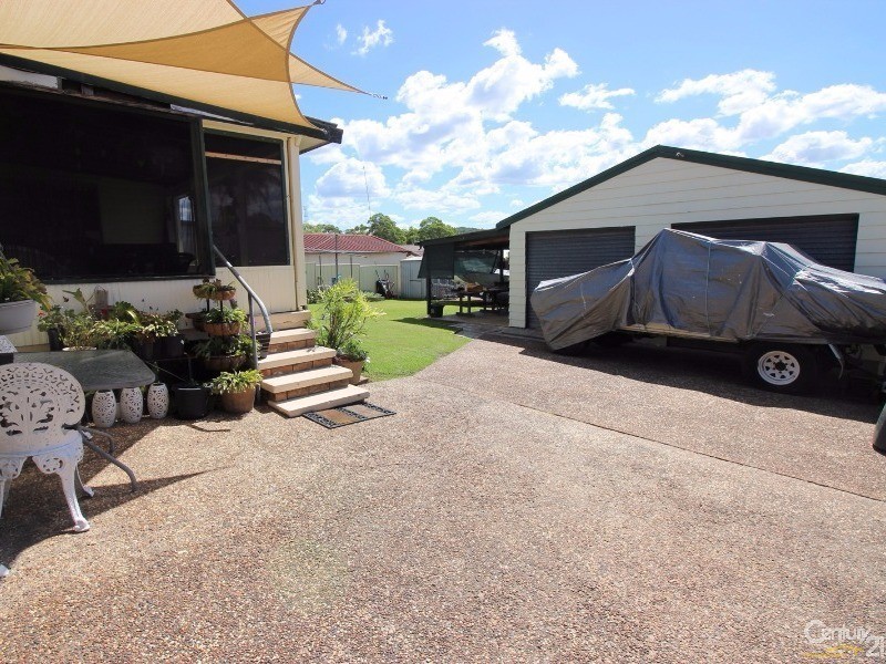 23 George Booth Drive, Edgeworth NSW 2285
