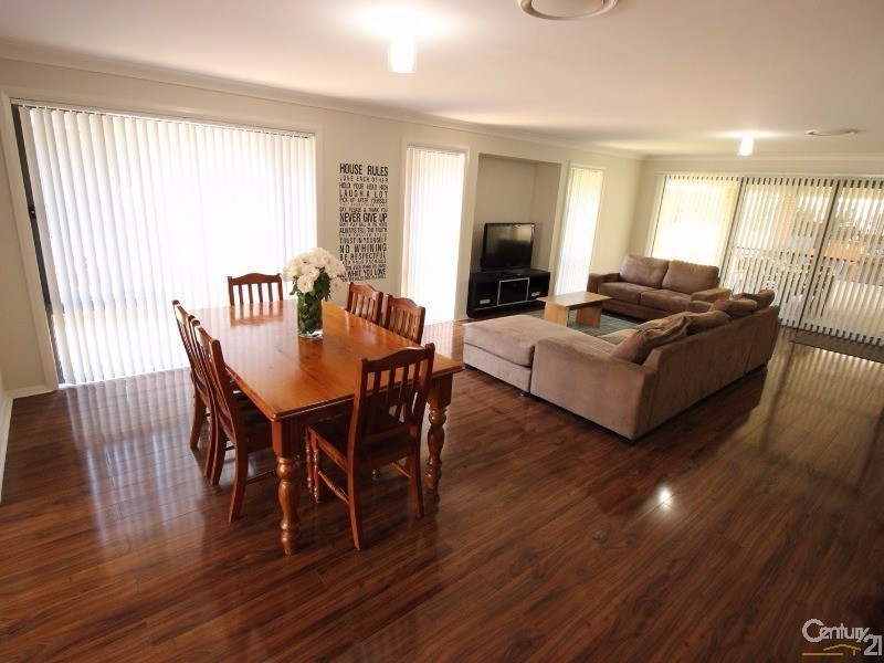 32 Calancra Avenue, Cameron Park NSW 2285