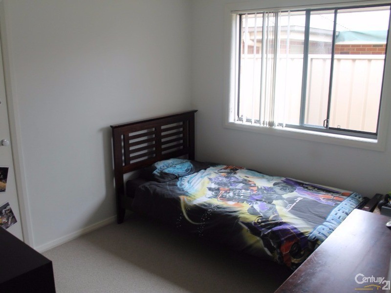 8 Alpine Way, Cessnock NSW 2325