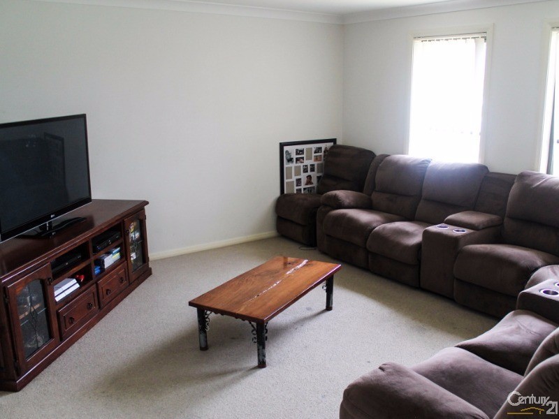 8 Alpine Way, Cessnock NSW 2325