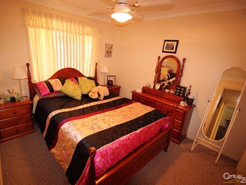 14 Caribou Road, Cameron Park NSW 2285